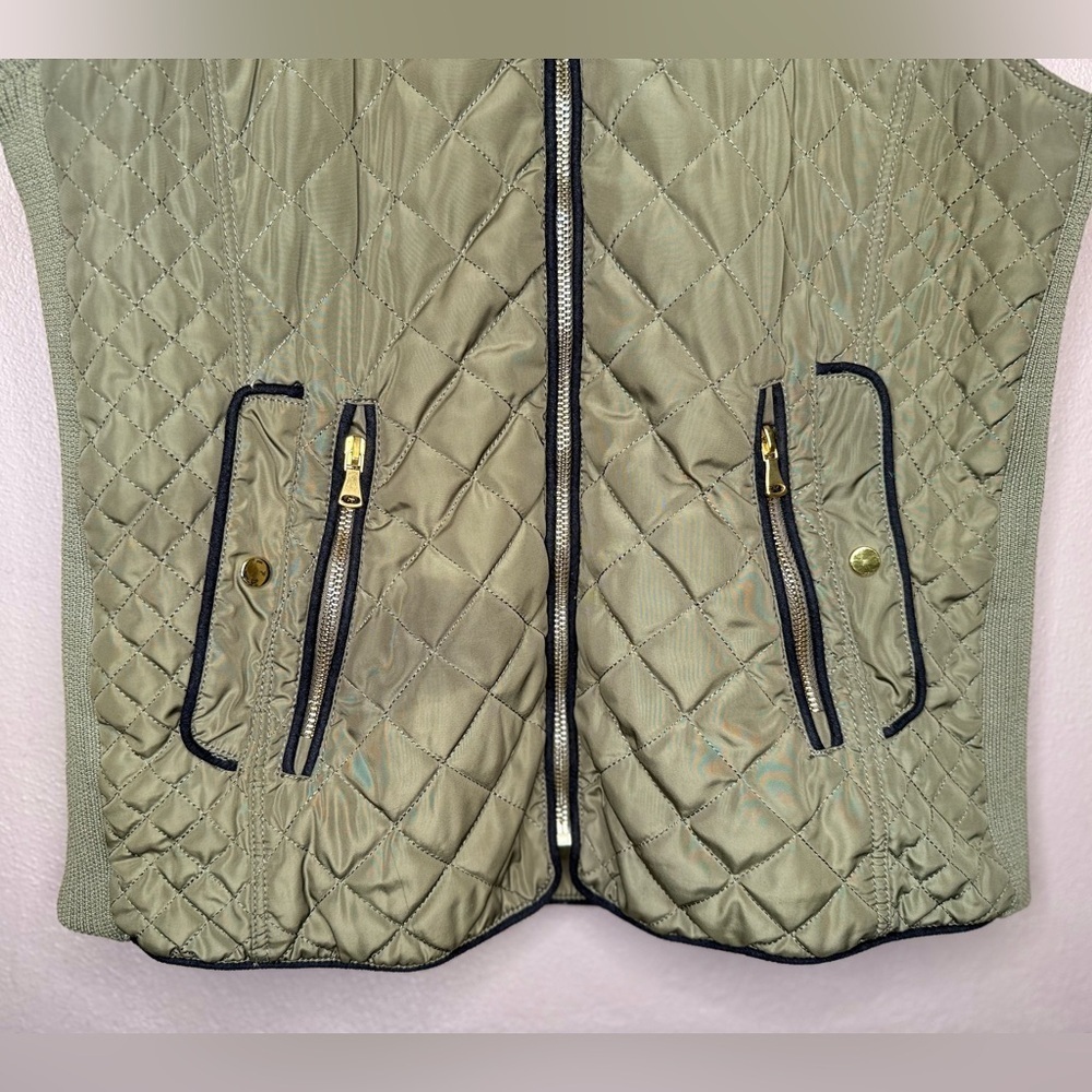 Fate Rowan Women's Olive Green Quilted Vest with Black Trim Size Large Outwear - Picture 6 of 16